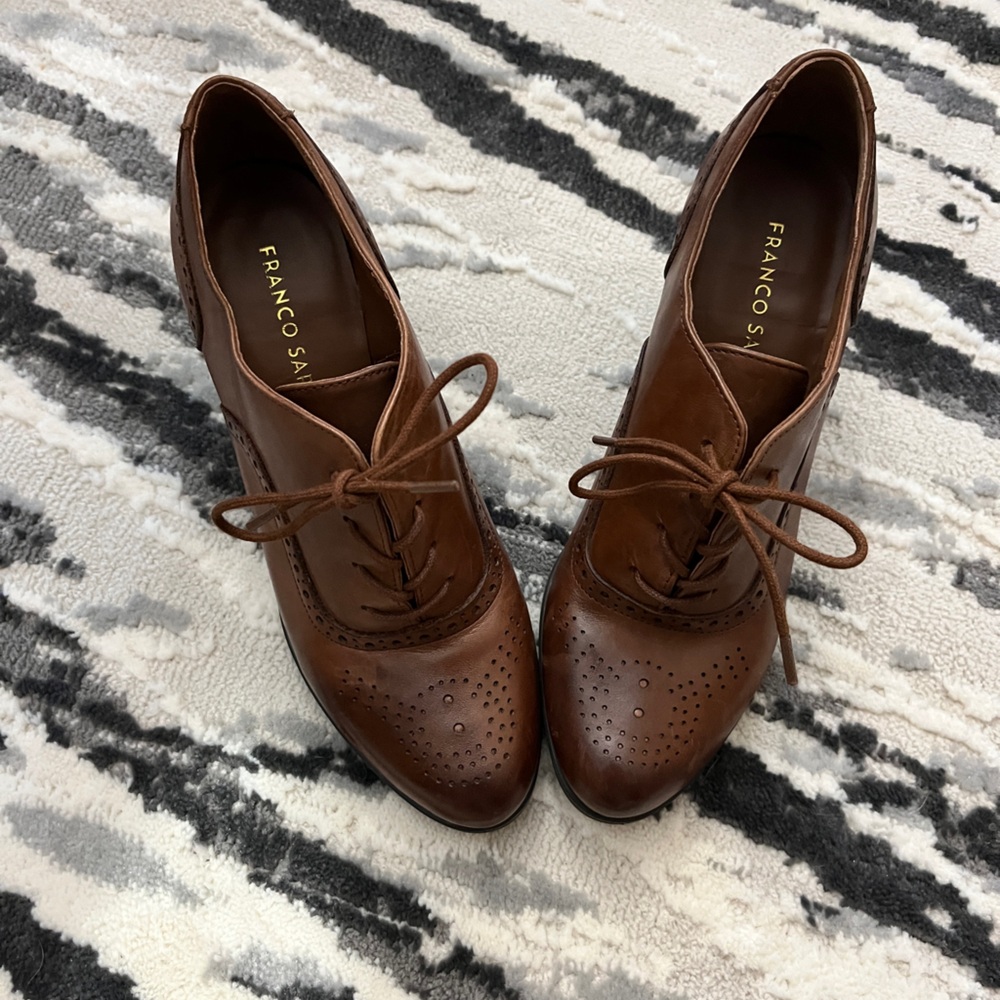 Franco Sarto Brown Leather Lace-Up Heeled Oxfords